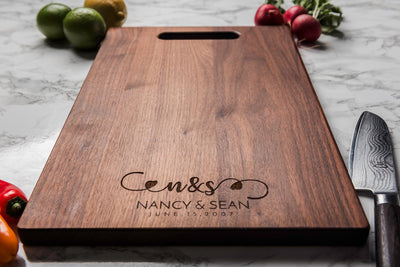 Personalized Charcuterie Board with Names, Date and Hearts - by Well Written Gifts